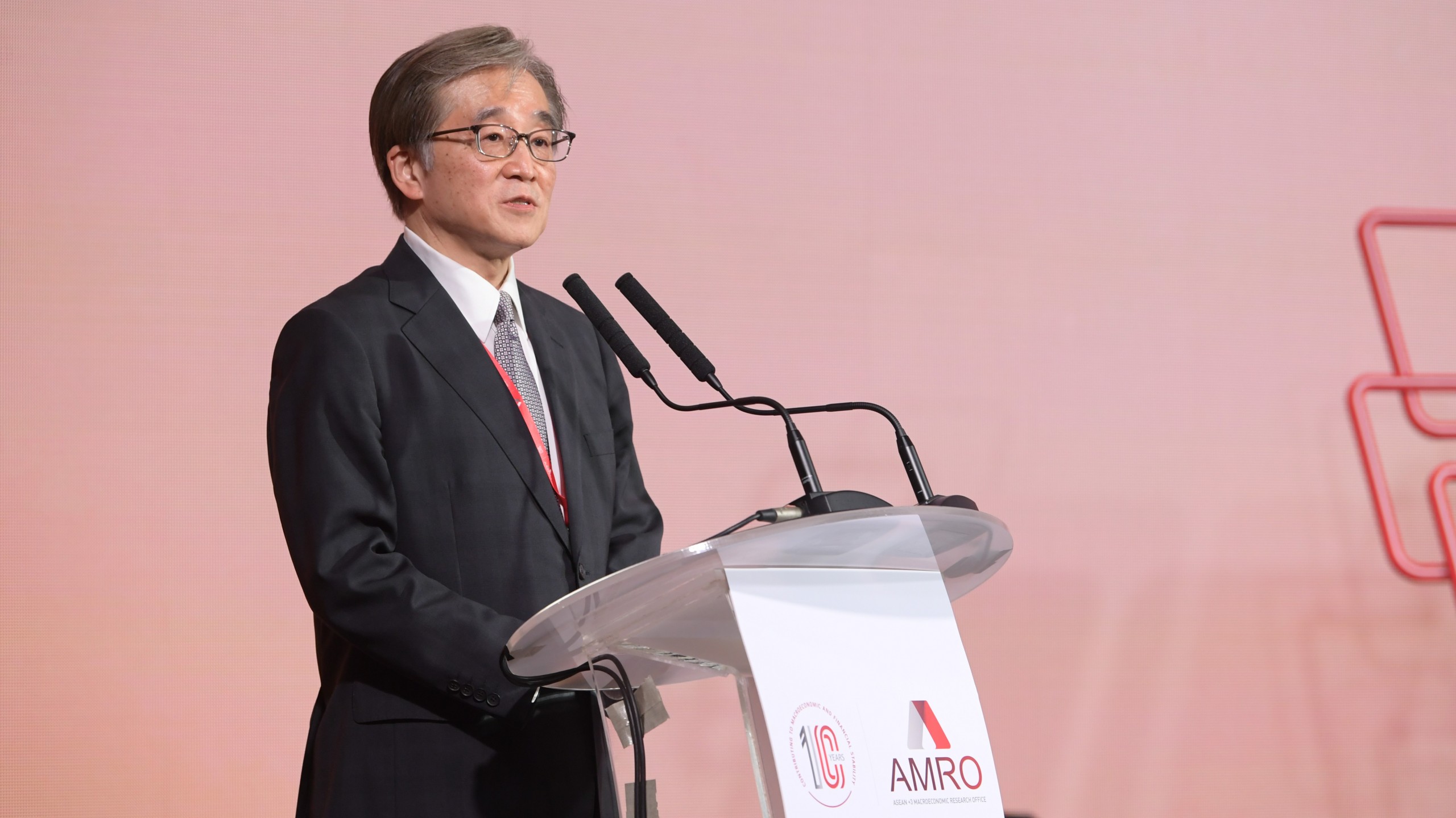 Read more about the article Opening Remarks by AMRO Director Toshinori Doi at AMRO’s 10th Anniversary Celebration