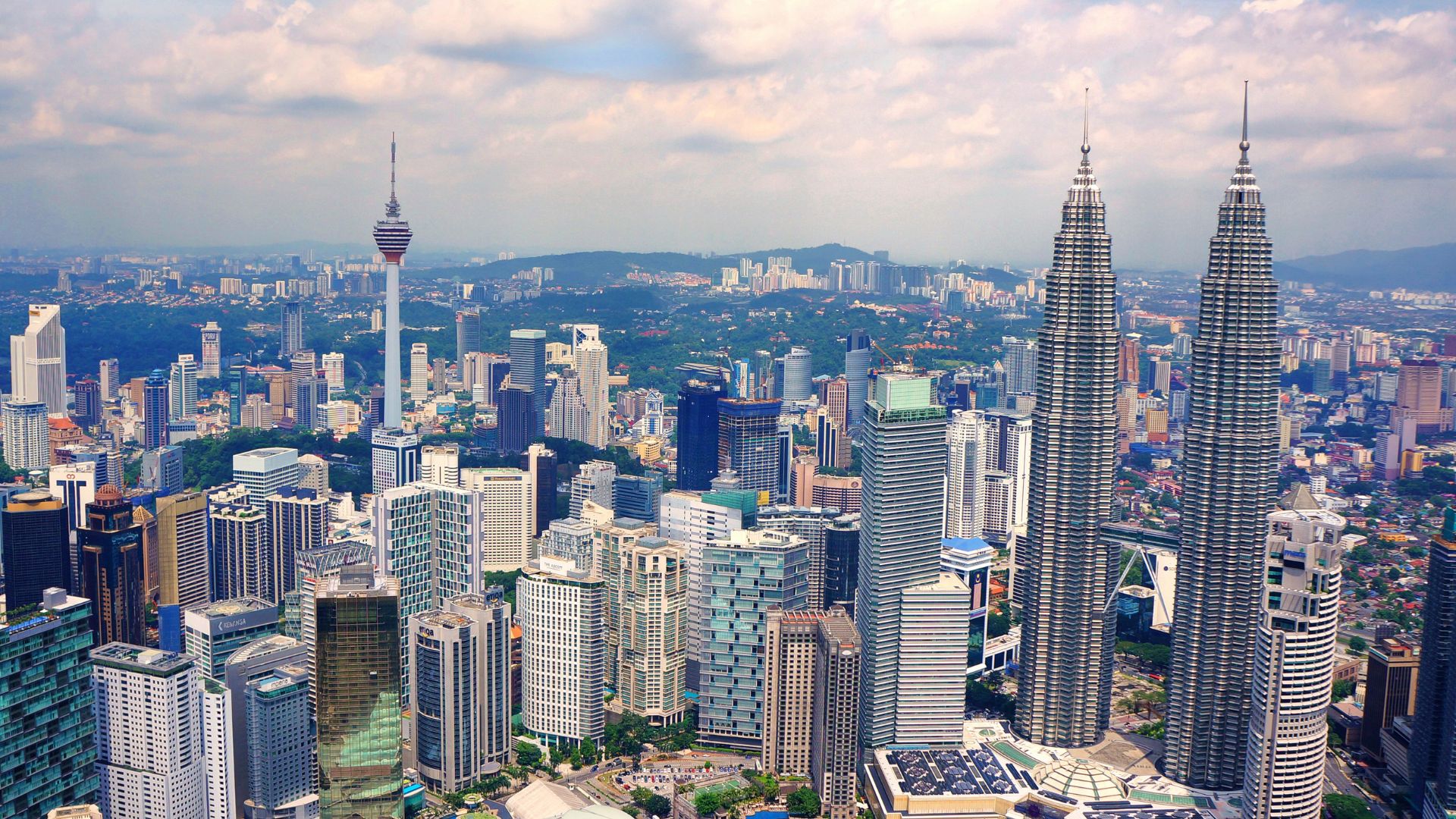 Read more about the article Malaysia: Pursuing Fiscal Consolidation and Industrial Upgrading to Enhance Resilience and Growth